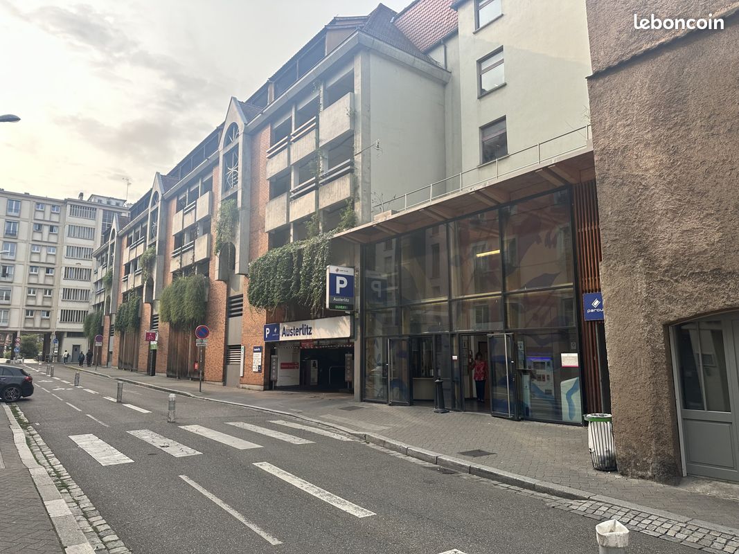 Parking 12 m² · à Strasbourg · 12 m² · 157 €/mois