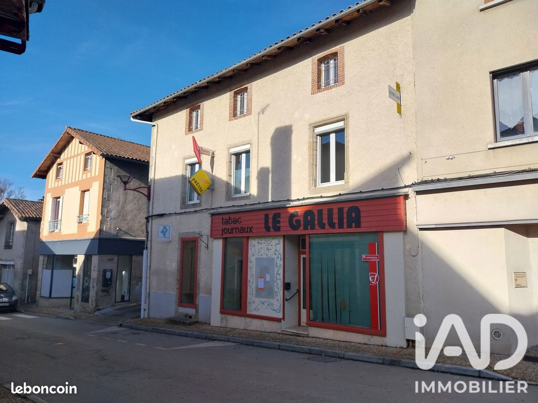 Maison 6 pièces 241 m² · à Saint-Victurnien · 241 m² · 163 000 €