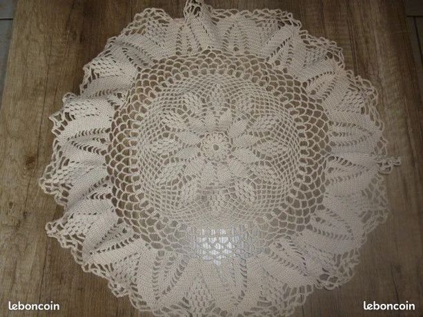 NAPPERON CROCHET SYLVETTE RAISONNIER ARTISANAT FRANCAIS ECRU