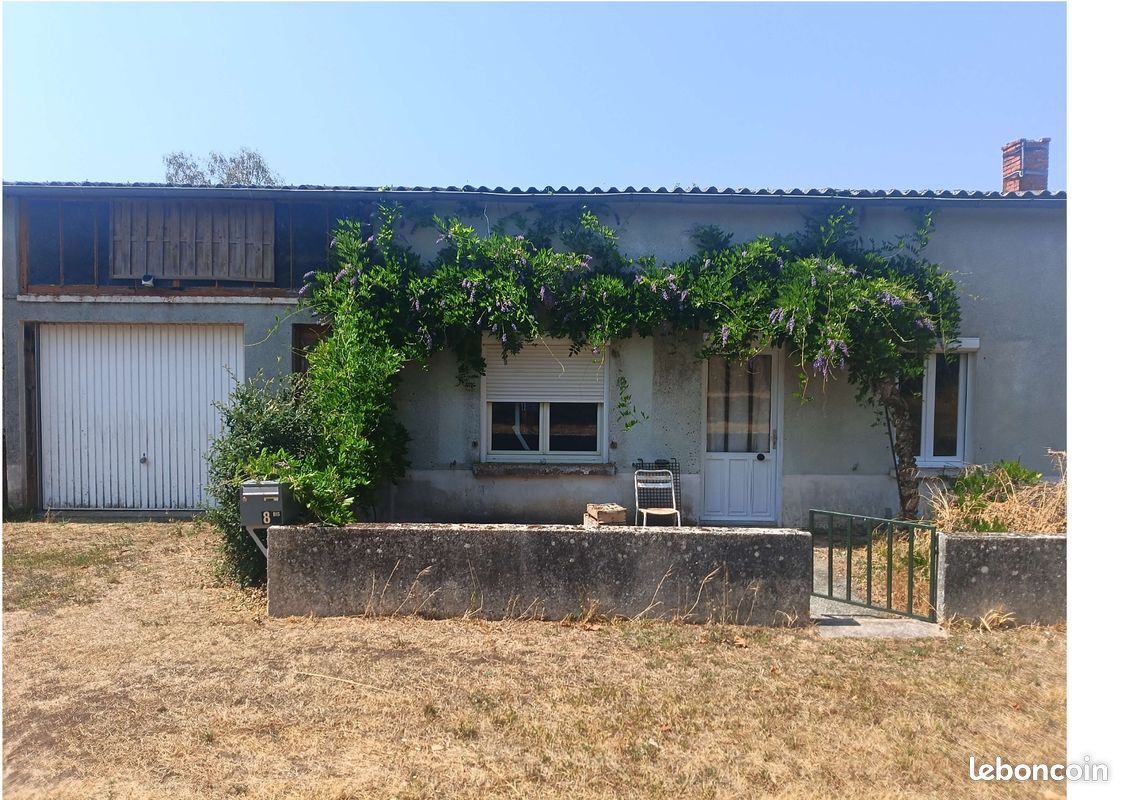 Maison 3 pièces 81 m² · à Fontenay-le-Comte · 81 m² · 35 000 €