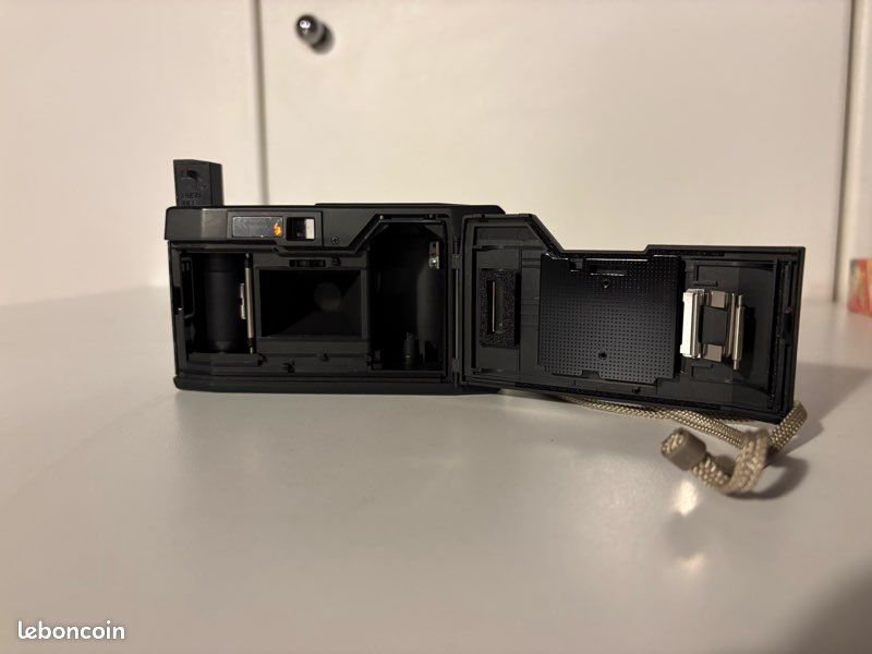Appareil photo Argentique Ricoh AF-77 Reconditionné | Darty