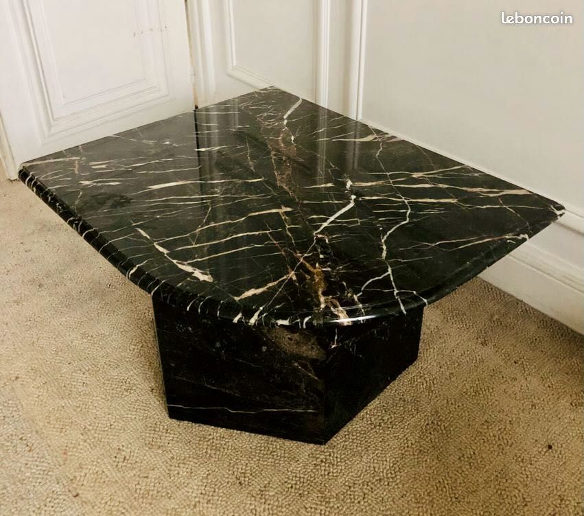 Table d'appoint / bout de canapé - marbre authentique - veiné Noir, Blanc, Or (image 1)