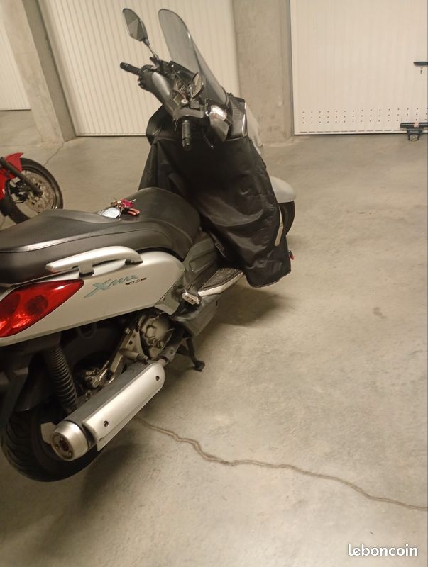 Yamaha xmax 250 (image 3)