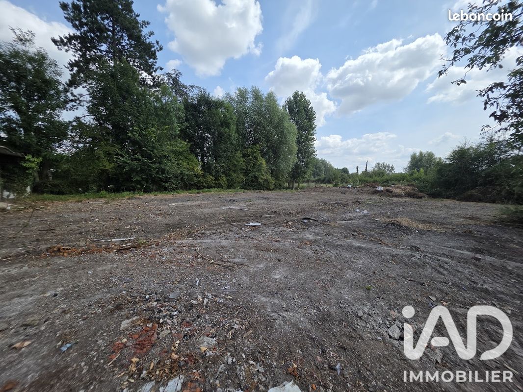Terrain 2390 m² · à Aire-sur-la-Lys · 2 390 m² · 48 000 €