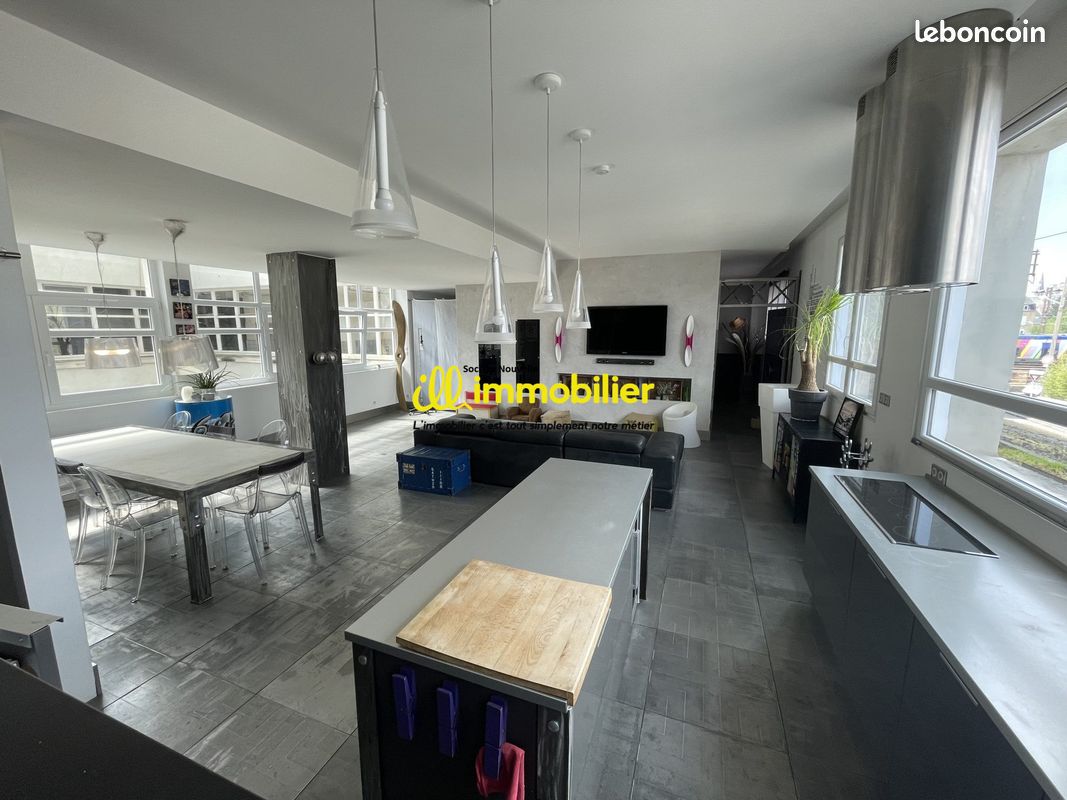 Appartement 4 pièces 109 m² · à Charleville-Mézières · 109 m² · 184 000 €
