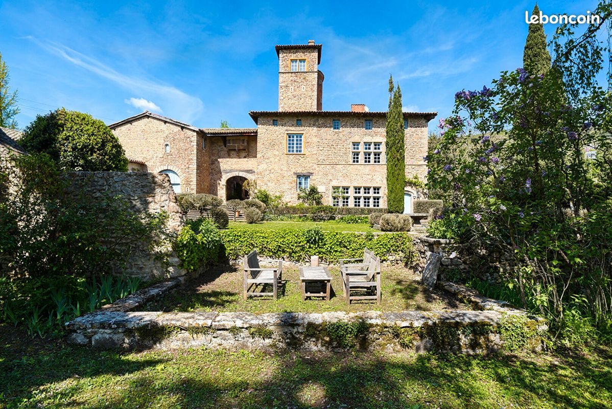 Maison 16 pièces 435 m² · à Limonest · 435 m² · 3 200 000 €