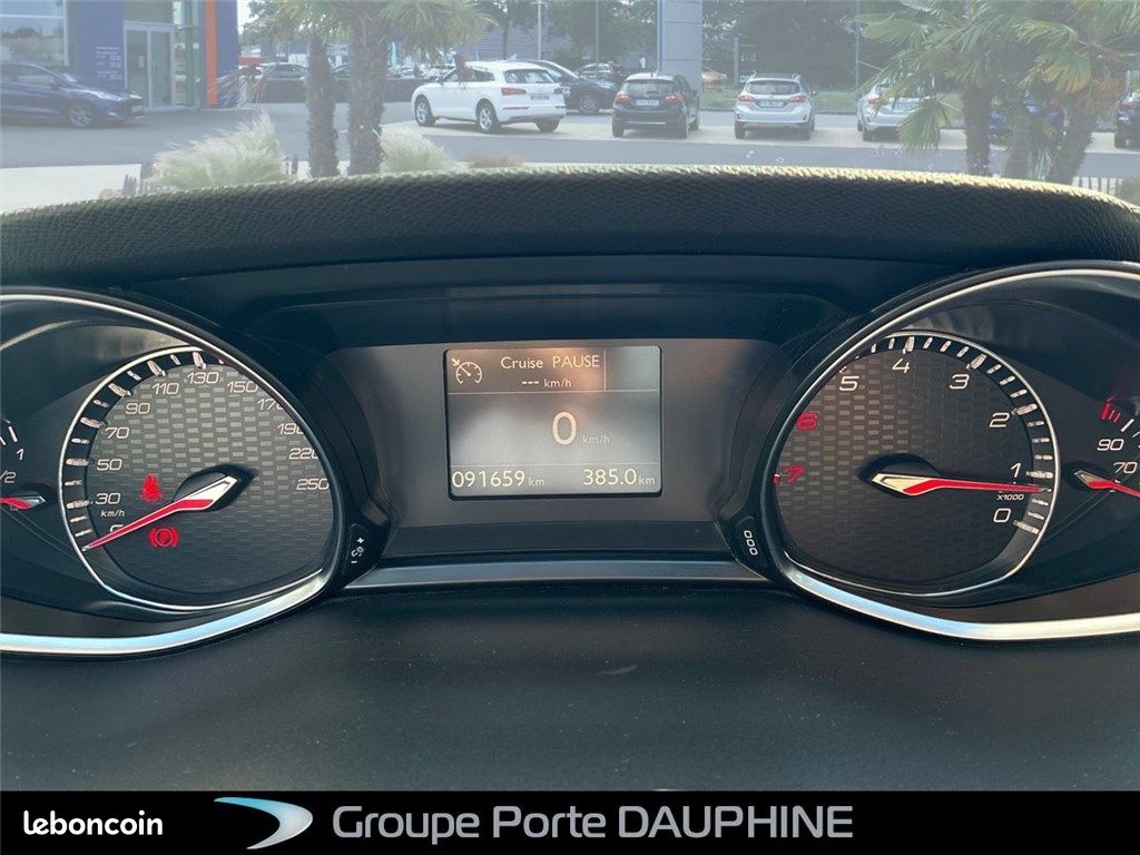 Peugeot 308 II 1.6 THP 205CH S&S BVM6 GT (image 4)