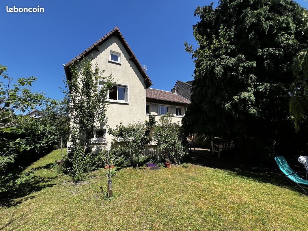 Maison 7 pièces 180 m² · à Le Blanc-Mesnil · 180 m² · 555 000 €