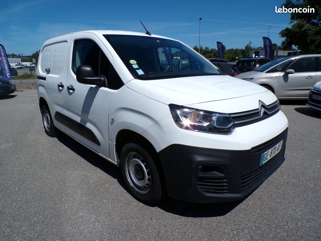 Citroën BERLINGO FOURGON Club M 1.5 HDI 100CH (image 3)