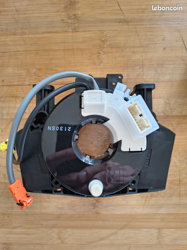 Contacteur Ressort Tournant NEUF &ndash; Compatible NISSAN Qashqai, X-Trail, Navara, Micra, Murano&hellip; R&eacute;f. 25560JD003 - &Eacute;quipement Auto