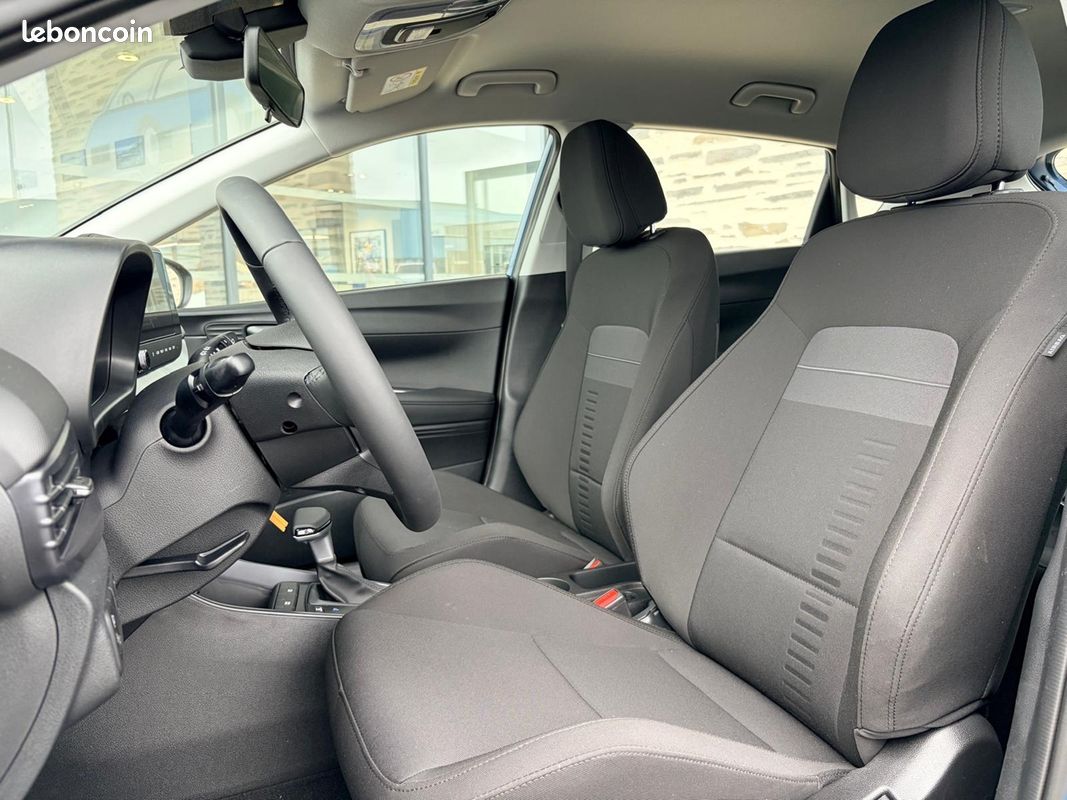 Hyundai BAYON 1.0 T-GDI 100CH INTUITIVE DCT-7 (image 10)
