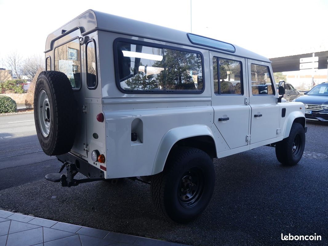 Land-rover DEFENDER 110 2.4 TD4 122 STATION WAGON 7PL S TD4 BVM (image 5)