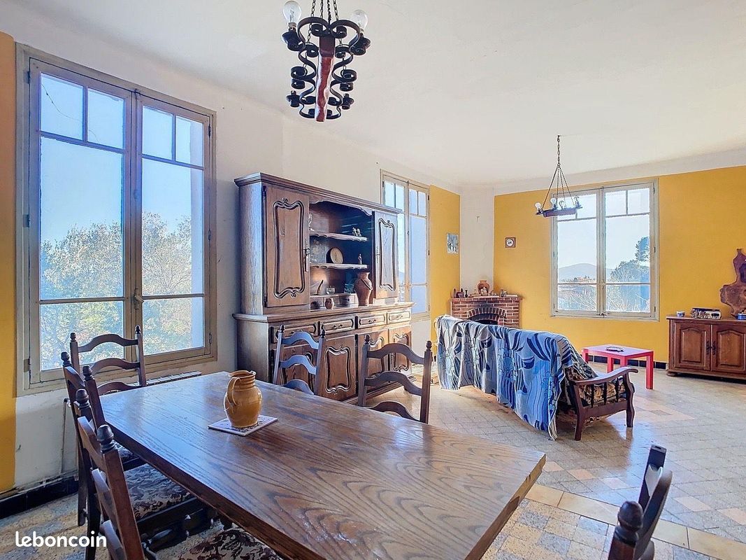 Appartement 4 pièces 105 m² · à Solliès-Ville · 105 m² · 229 000 €