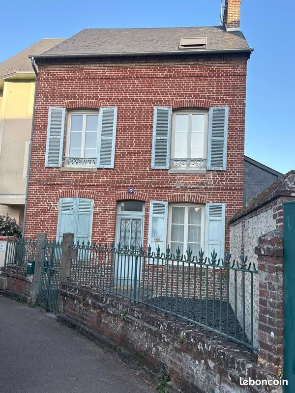 Appartement 3 pièces 50 m² · à Pont-l'Évêque · 50 m² · 745 €