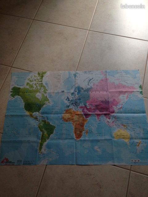 Carte du monde en poster (image 1)