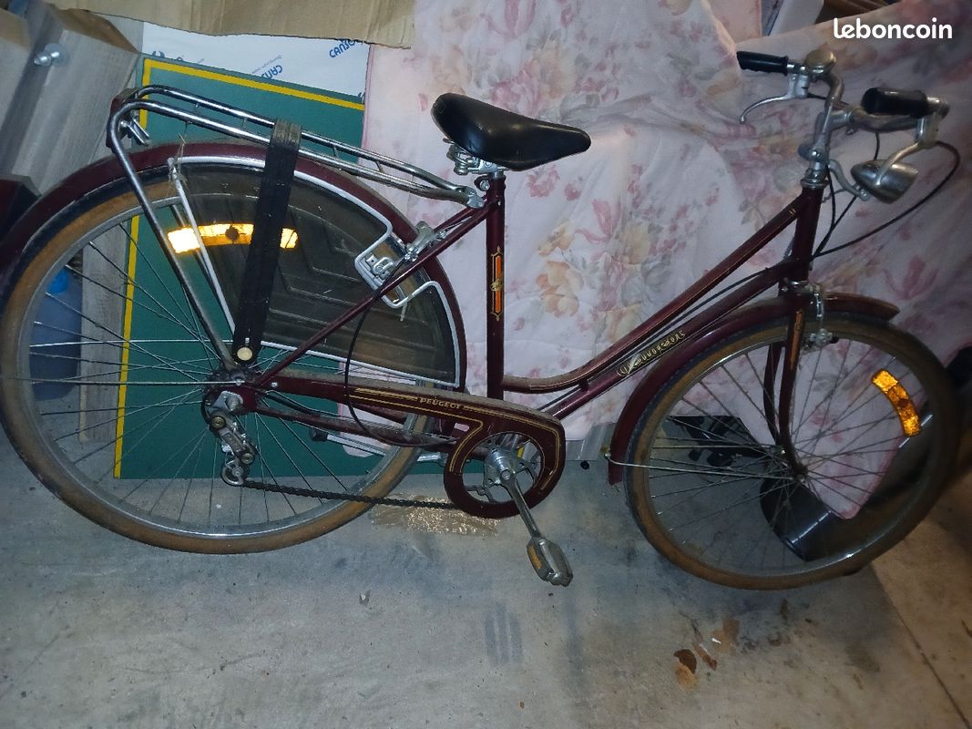 VÉLO ANCIEN PEUGEOT 1950 / 60 à restaurer EUR 450,00