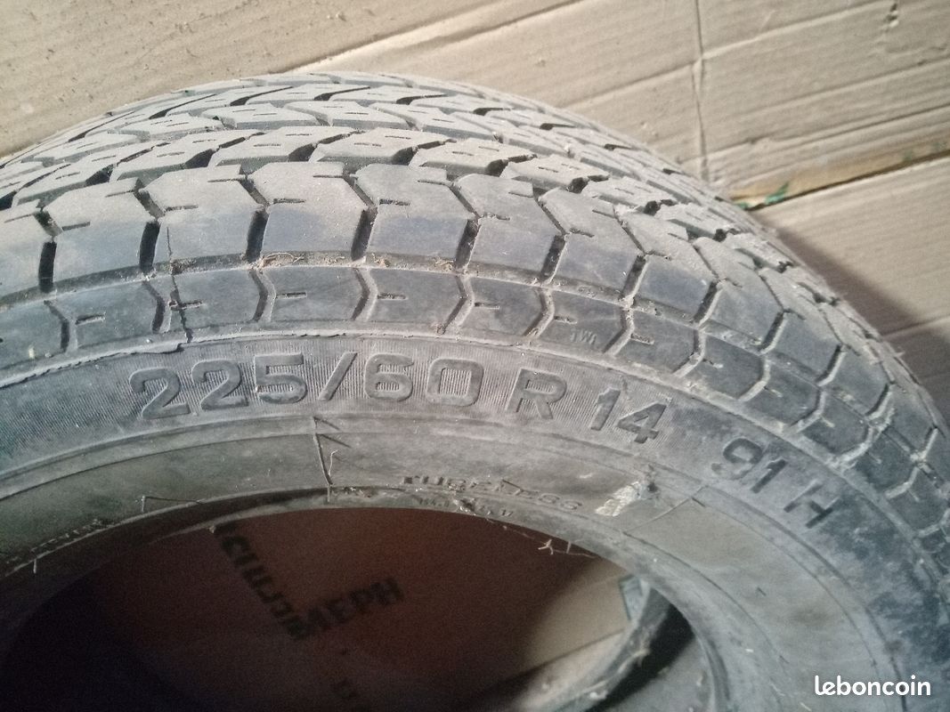 Pneu 225 60 r14 91h Pirelli - Équipement auto
