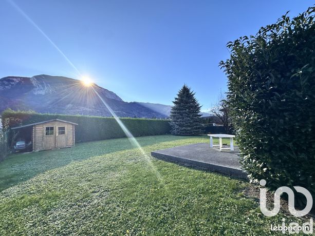 Pavillon 5 pièces 180 m²