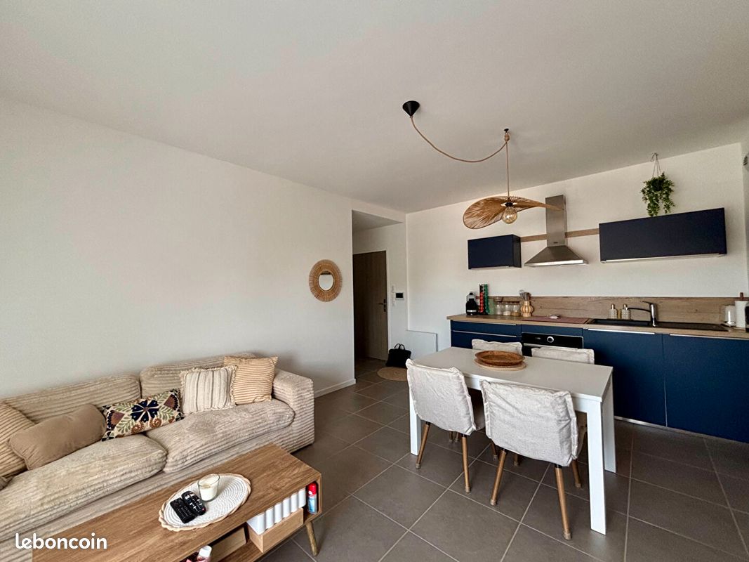 Appartement 2 pièces 42 m² · à Saint-Gilles-Croix-de-Vie · 42 m² · 615 €/mois