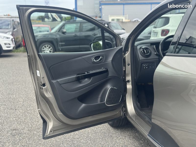 Renault CAPTUR 1.2 TCE 120 CH STOP&START ENERGY ZEN EDC EURO6 (image 13)