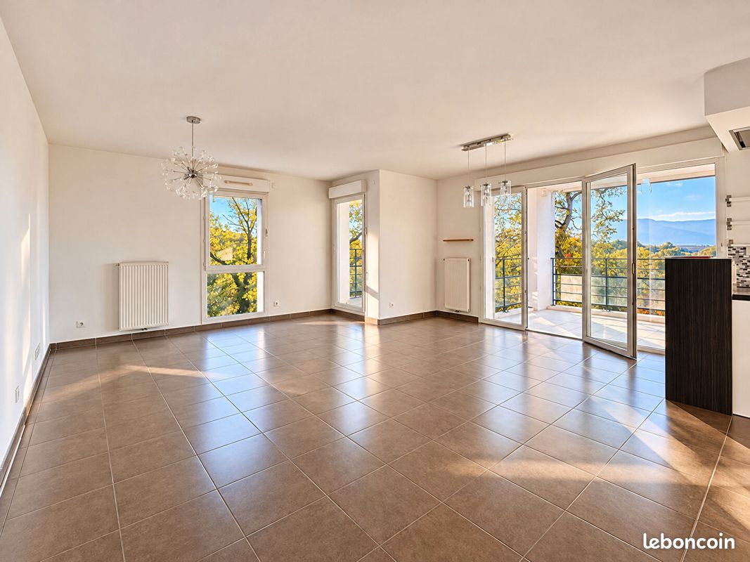 Appartement 4 pièces 107 m² · à Saint-Julien-en-Genevois · 107 m² · 595 000 €