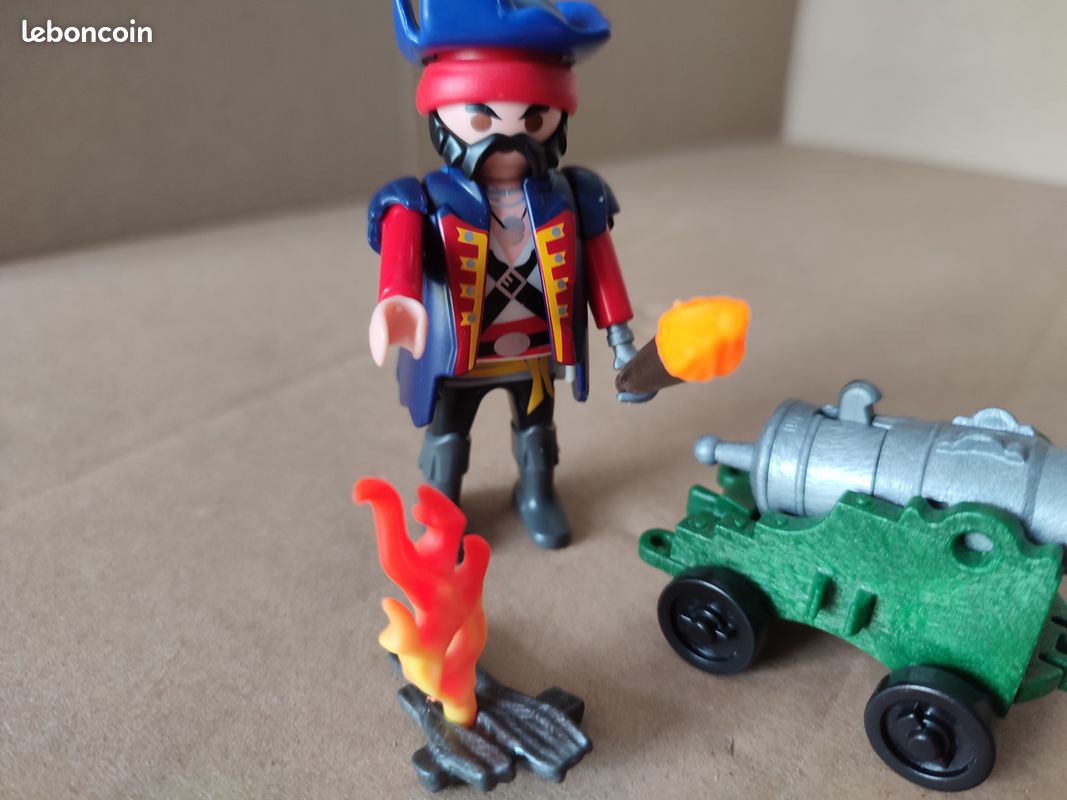 26 / Playmobil – Pirate et canon (image 2)
