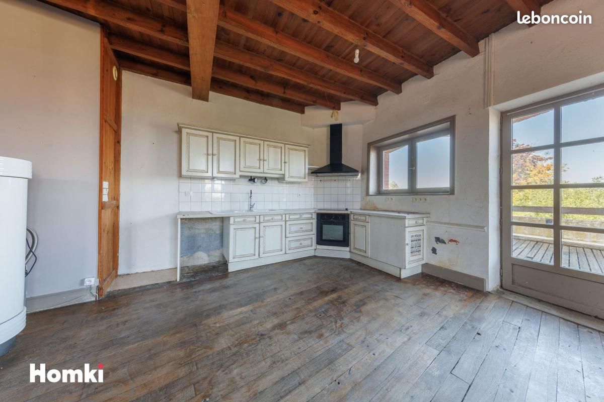 Maison 8 pièces 216 m² · à Courpière · 216 m² · 129 500 €
