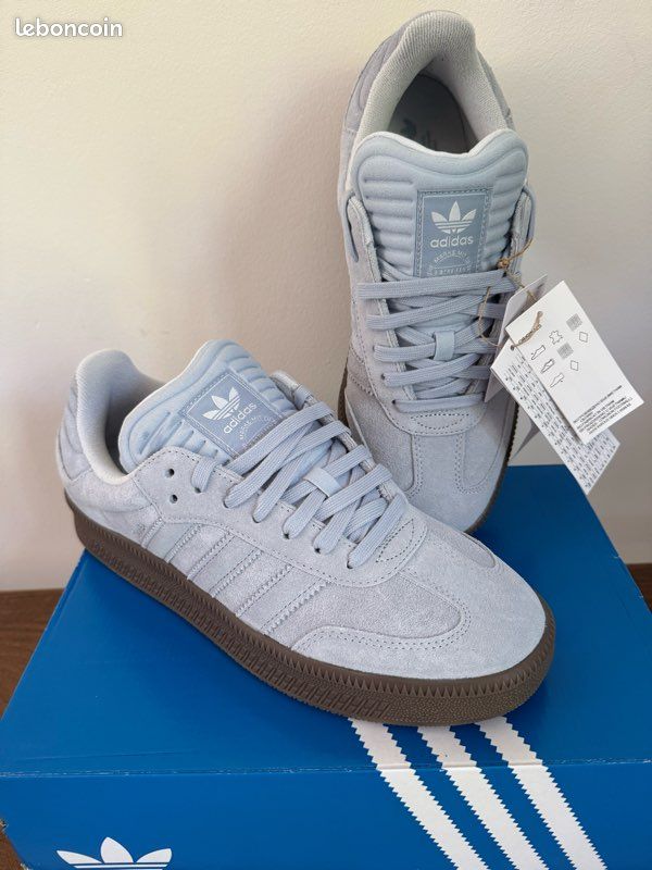Adidas Samba XLG bleu clair T.45 1/3 neuves avec tiquette - Chaussures