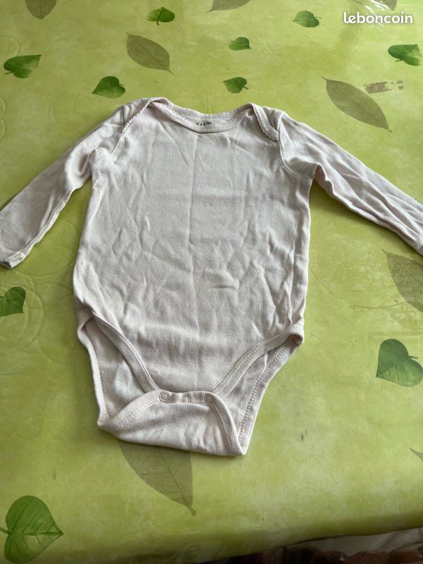 Body fille taille : 12 mois (image 1)