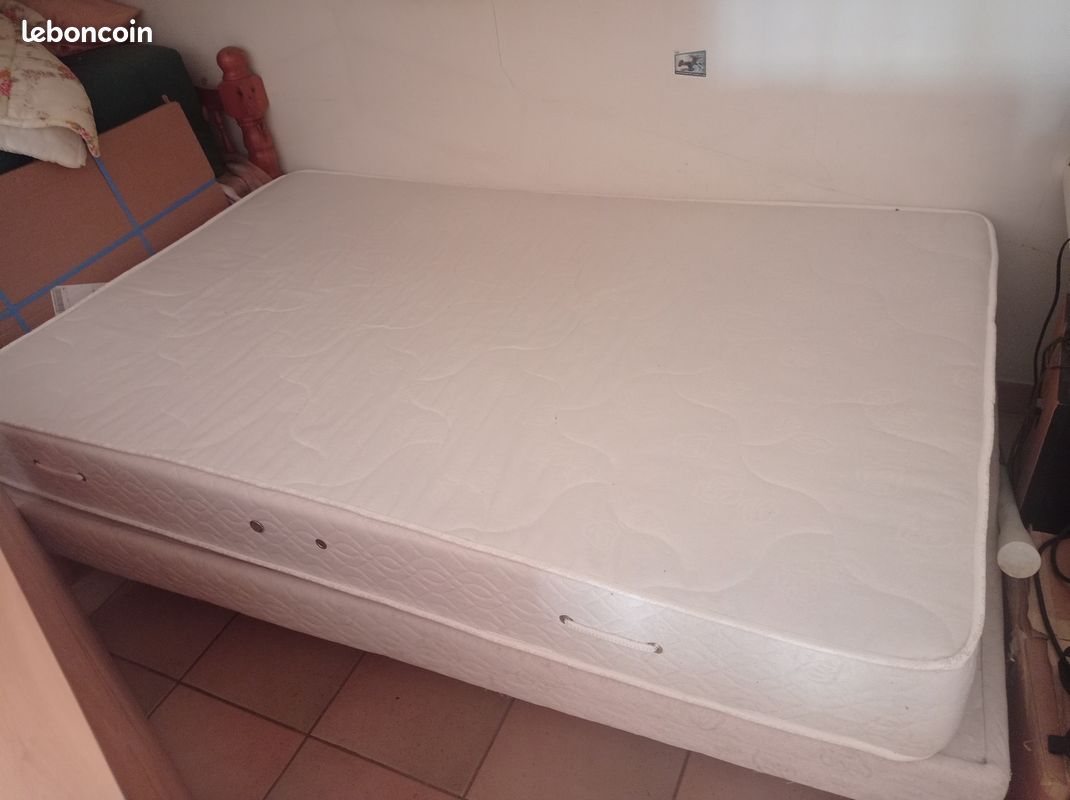 Sommier matelas (image 1)
