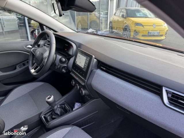 Renault Clio V TCe 90 ch GSR2 Evolution (image 18)