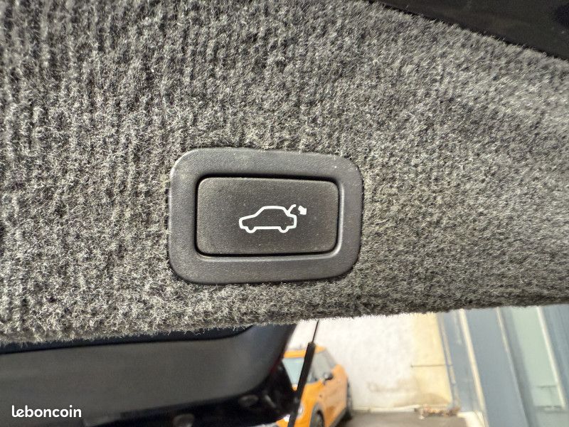 Volvo XC60 D3 163CH DRIVE R-DESIGN (image 14)