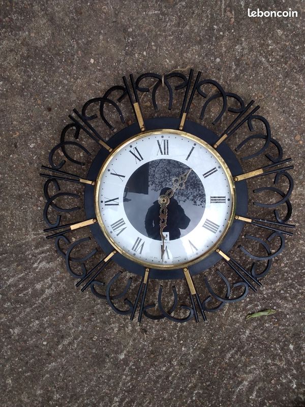 ANCIENNE PENDULE MURALE jaz en fer forgé EUR 12,90 - FR