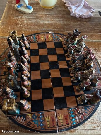 Ancien Plateau D'échecs Décoratif - Motif Papillons - Vintage - 2 Joueurs