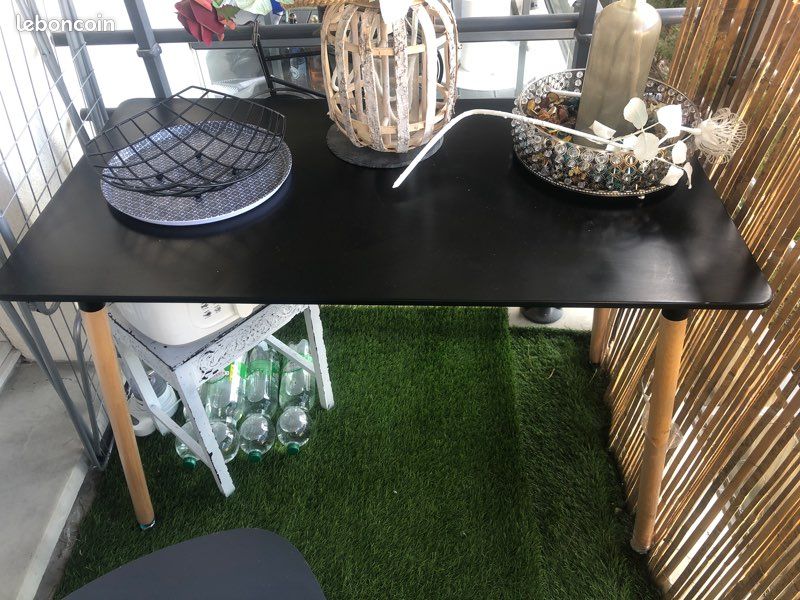 Table (image 1)