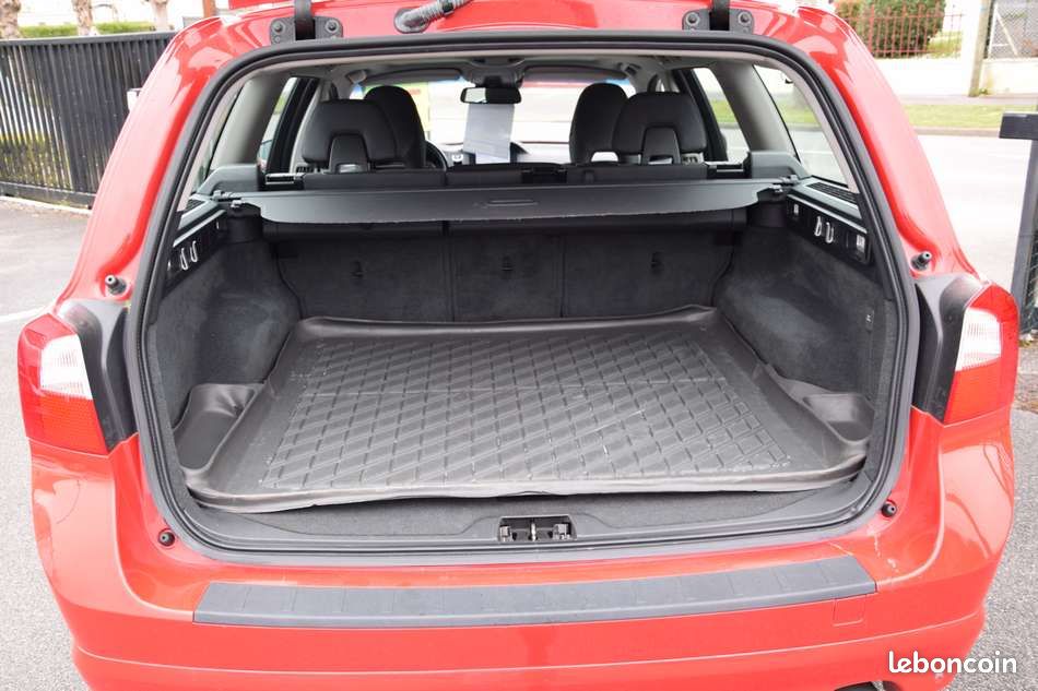 Volvo V70 AWD 2.4 D4 163CV BVA ........ PARC OUVERT 7/7 SUR RDV ........ (image 5)