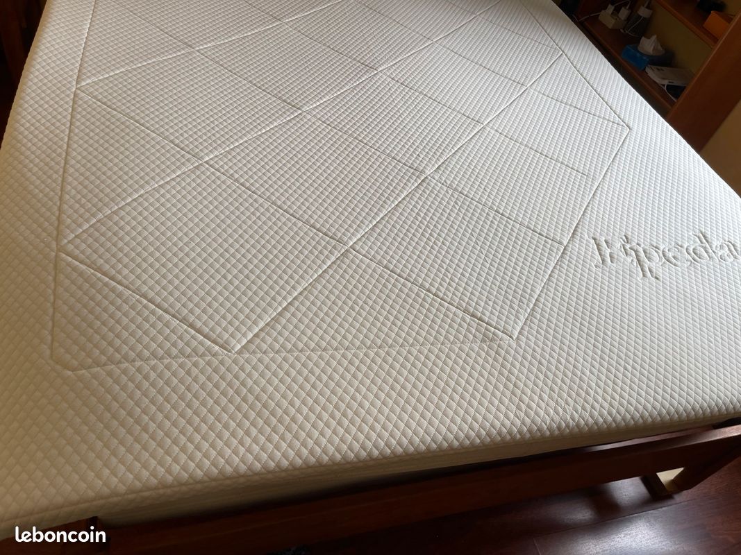 Sur matelas EPEDA 160 largeur x200 longueur Livraison possible (image 1)