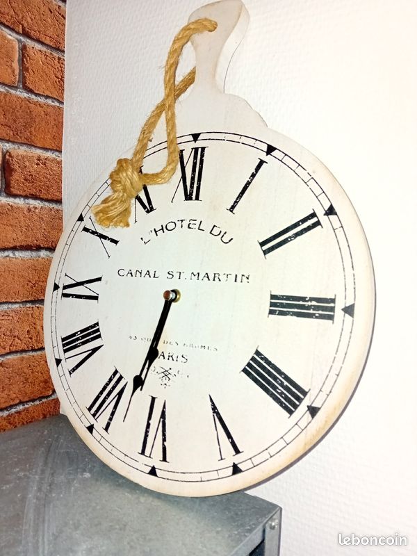 Pendule murale en bois (image 2)