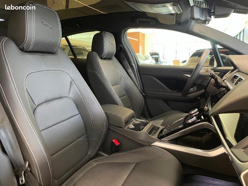 Jaguar I-Pace EV400 Black AWD (image 3)