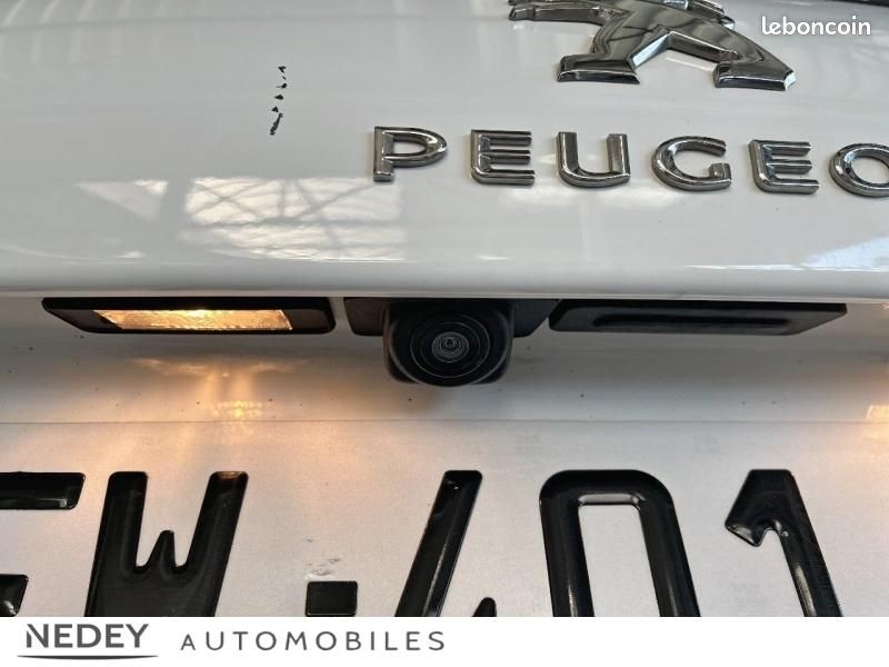 Peugeot 308 1.2 PureTech 130ch S&S Allure EAT6 (image 30)