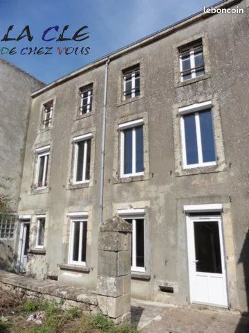 Maison de ville 5 pièces 121 m² - Coulonges-sur-l'Autize 79160 (image principale 0)