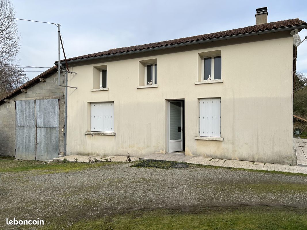 Maison 4 pièces 109 m² · à Ambernac · 109 m² · 126 000 €