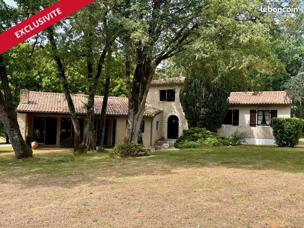 Maison 6 pièces 158 m² · à Saint-Pierre-d'Exideuil · 158 m² · 187 000 €