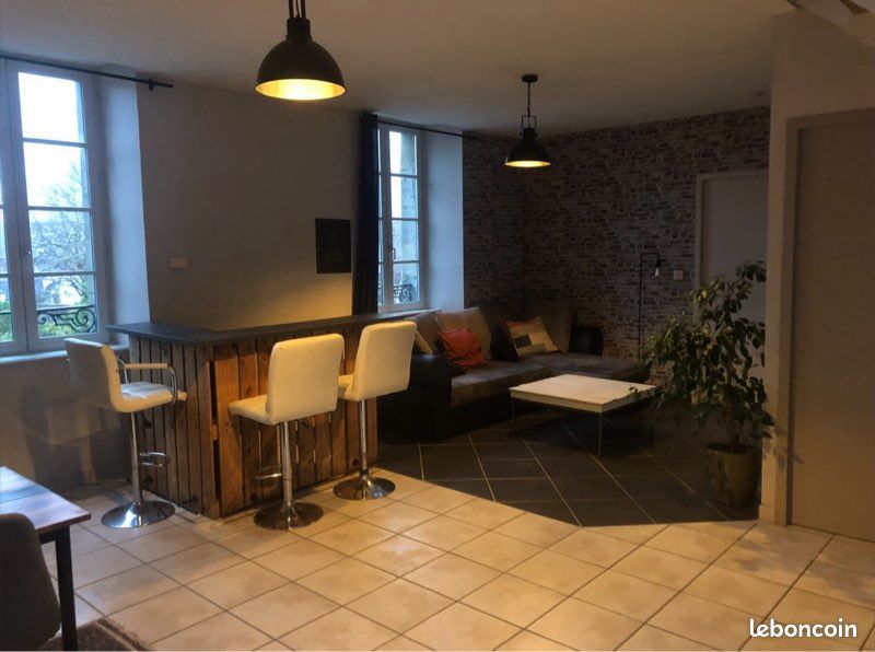 Appartement 8 pièces 97 m² · à Landerneau · 97 m² · 975 €