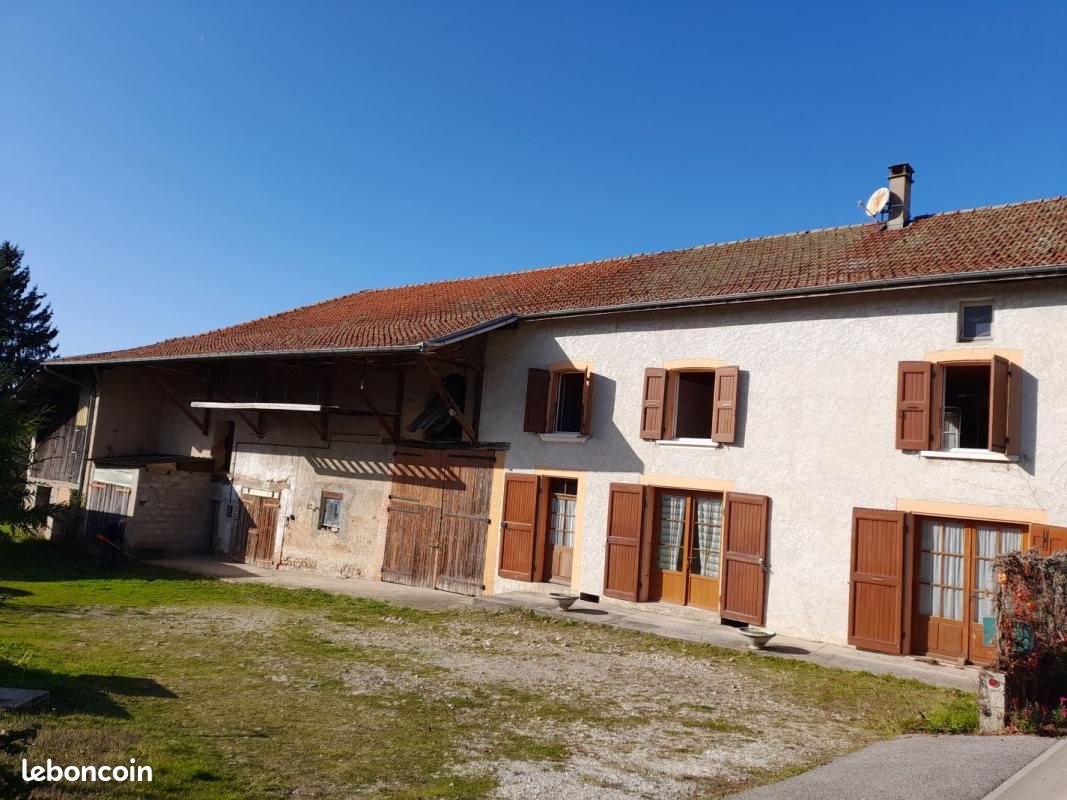 Maison 7 pièces 153 m² · à Bilieu · 153 m² · 222 000 €