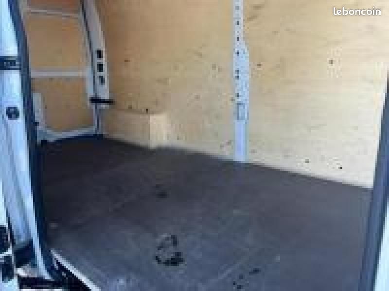 Renault Master Fg F3500 L3H3 2.3 Blue dCi 135ch Confort Euro6E (image 12)