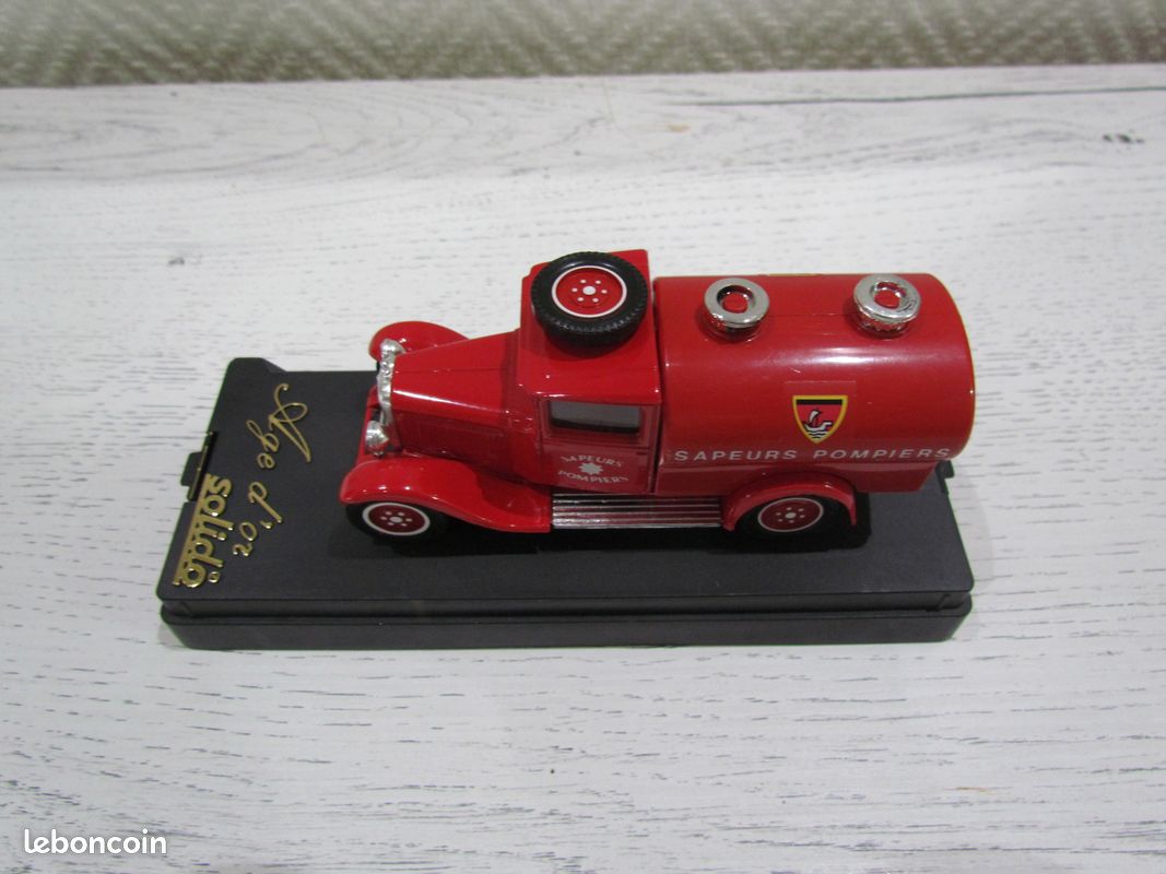 Camion pompier 1/43 (image 3)