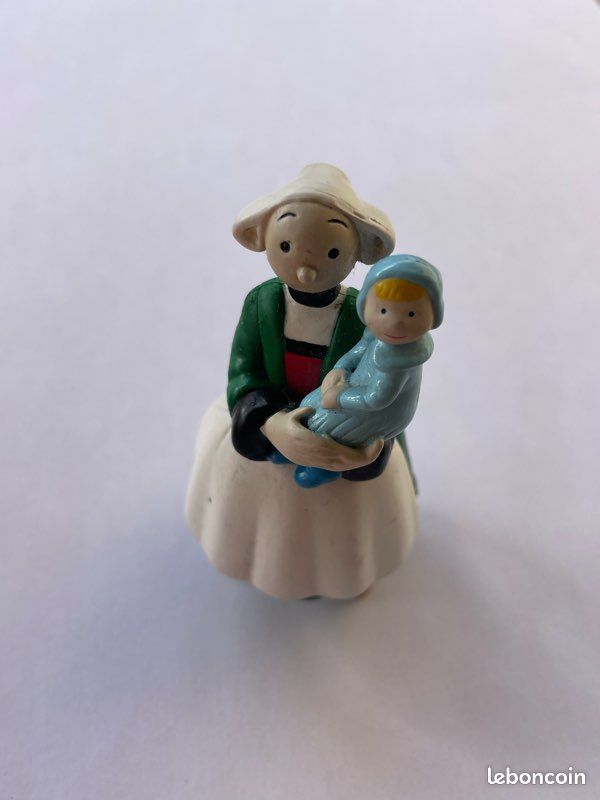 Figurine - Bécassine - Bécassine Pile de cadeaux - Plastoy