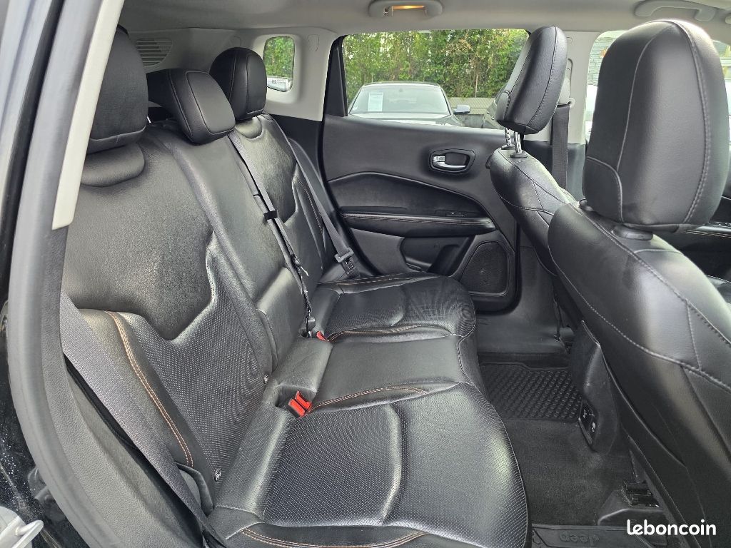 Jeep Compass 4x4 2.0 MultiJet II 140cv attelage (image 9)