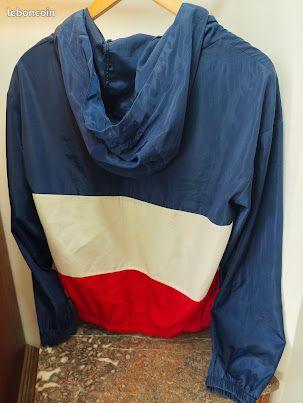 Coupe vent tricolore SHEIN taille S bleu blanc rouge - avec défauts à réparer (image 4)